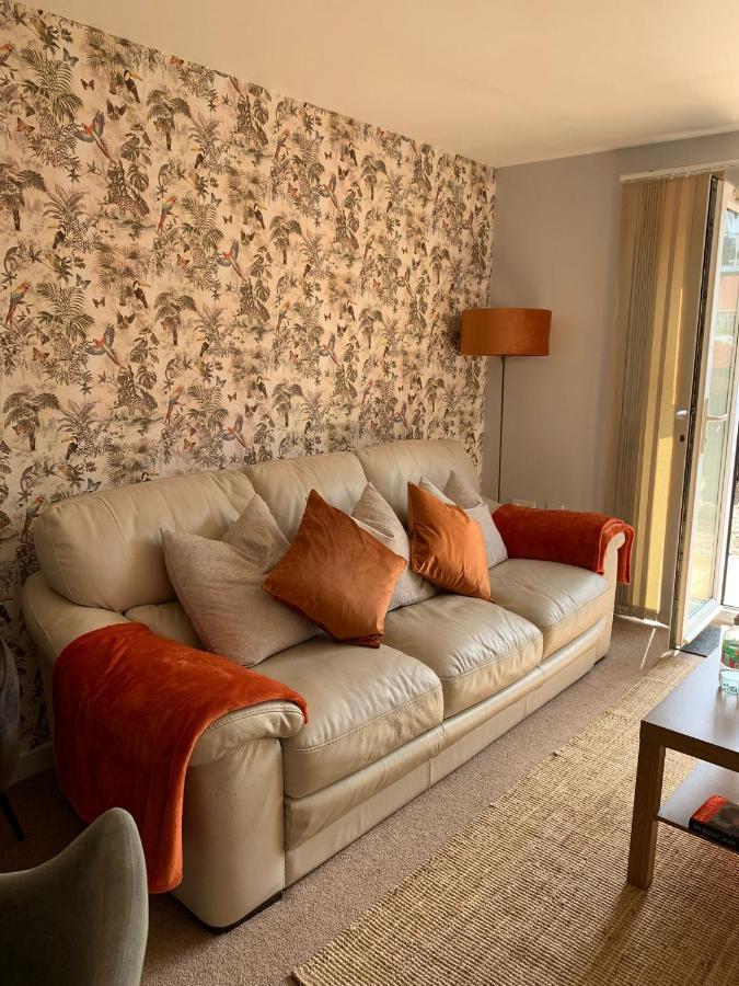 Coventry City Centre Townhouse With Private Parking Villa Dış mekan fotoğraf